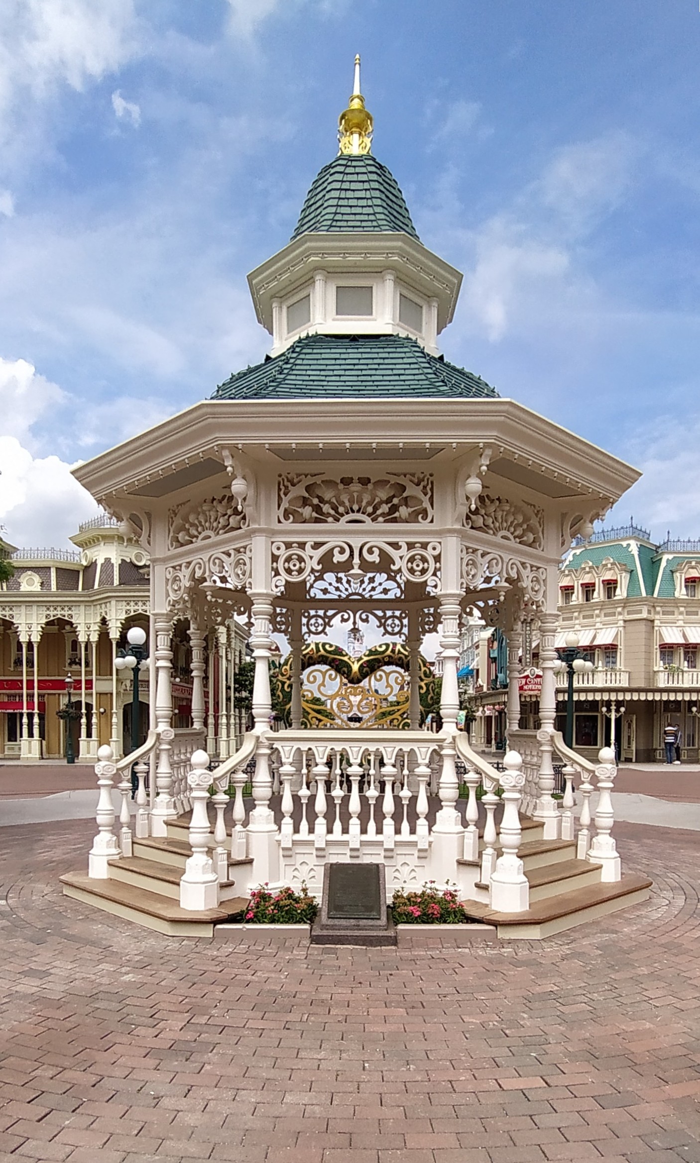 services-05 Gazebo 4